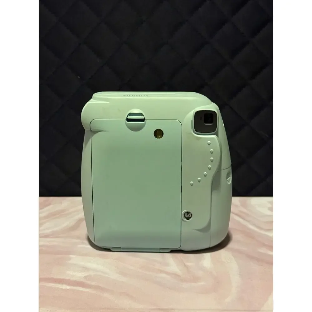 Poloroid Camera
